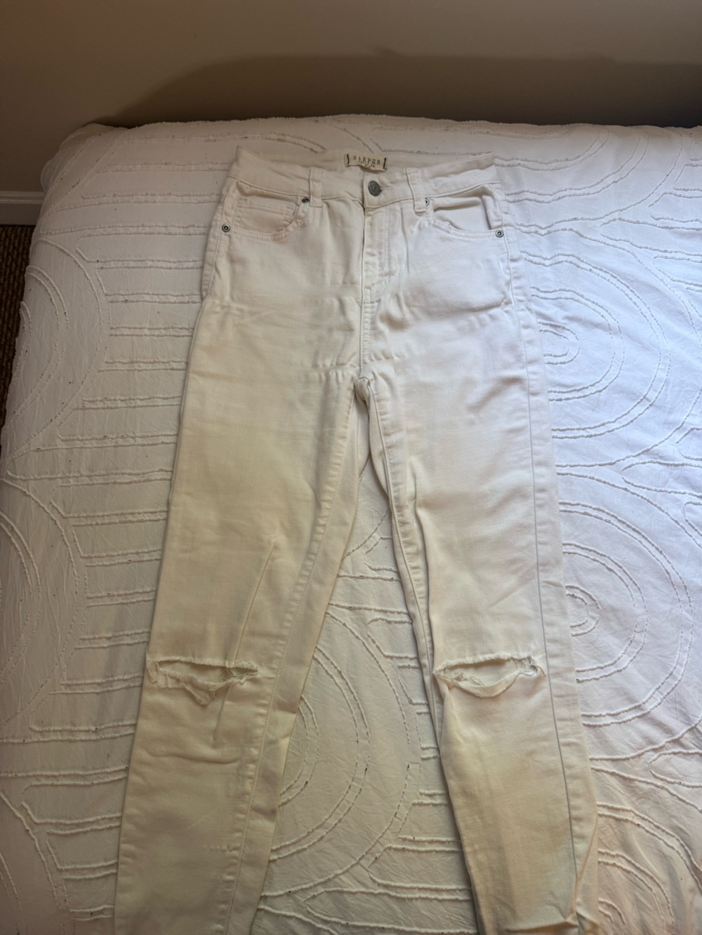 Francesca's Collections White Skinny Jeans with Knee Rips